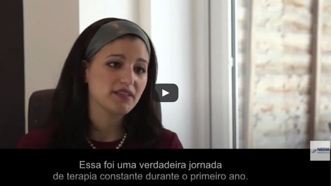 Pessoa em uma jornada de terapia constante durante o primeiro ano.